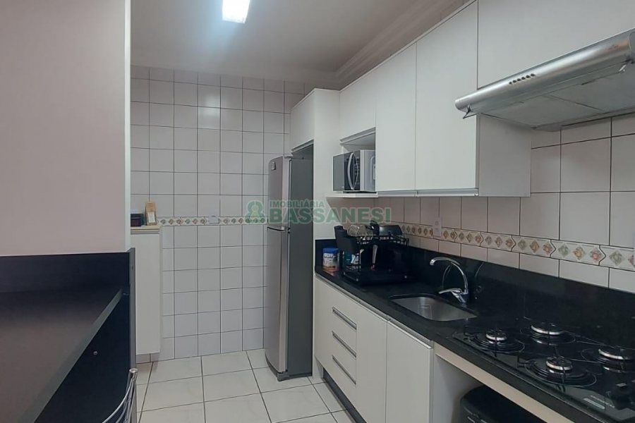 Apartamento com 65m², 2 dormitórios, 1 vaga, no bairro Pio X em Caxias do Sul para Alugar