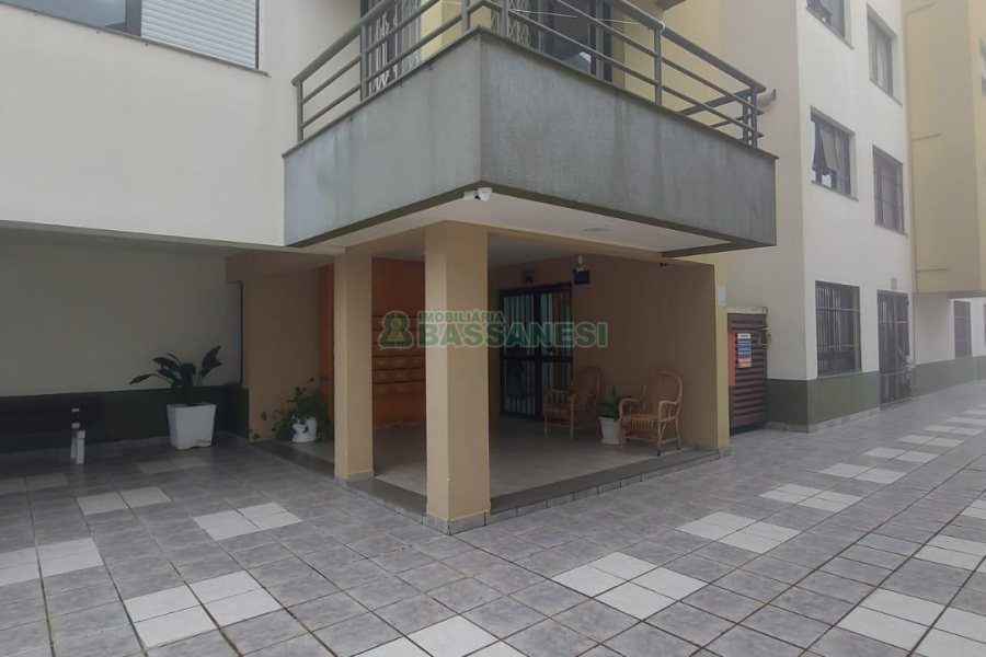 Apartamento com 65m², 2 dormitórios, 1 vaga, no bairro Pio X em Caxias do Sul para Alugar