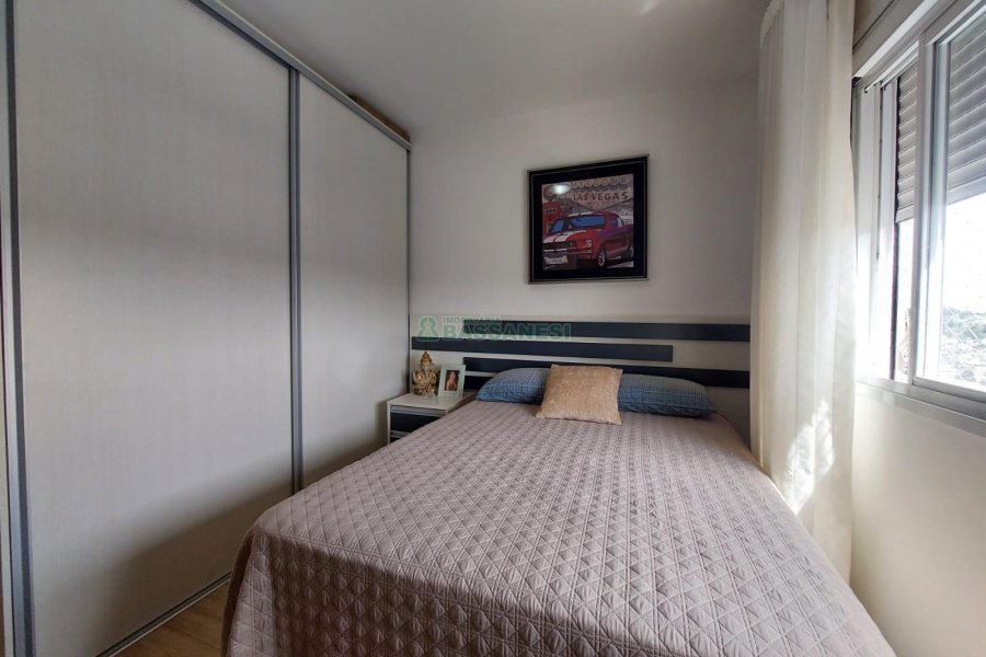 Apto Mobiliado com 101m², 3 dormitórios, 2 vagas, no bairro Universitário em Caxias do Sul para Alugar
