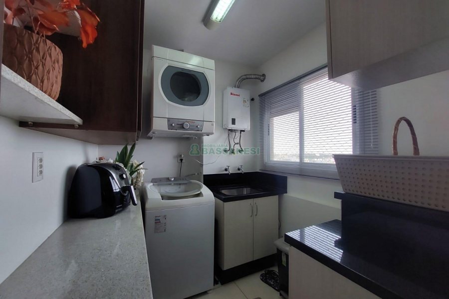 Apto Mobiliado com 101m², 3 dormitórios, 2 vagas, no bairro Universitário em Caxias do Sul para Alugar