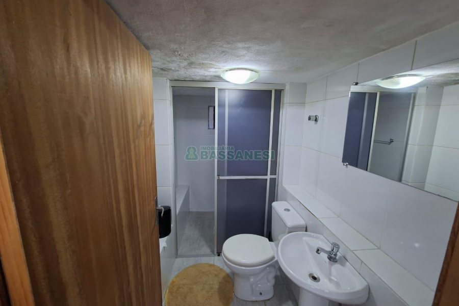 Casa com 148m², 3 dormitórios, 2 vagas, no bairro Cristo Redentor em Caxias do Sul para Alugar