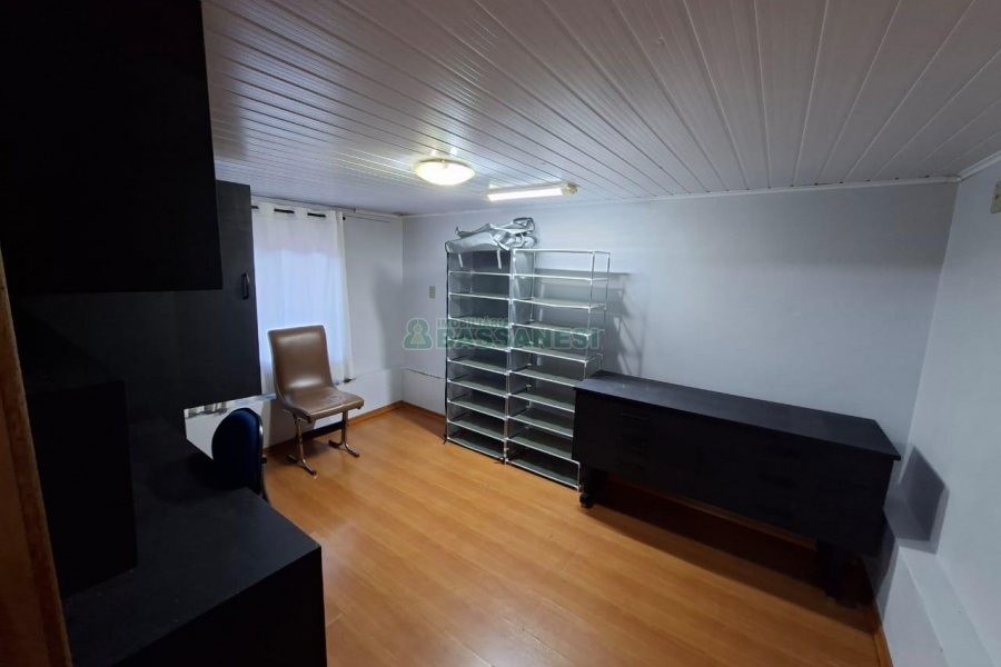 Casa com 148m², 3 dormitórios, 2 vagas, no bairro Cristo Redentor em Caxias do Sul para Alugar