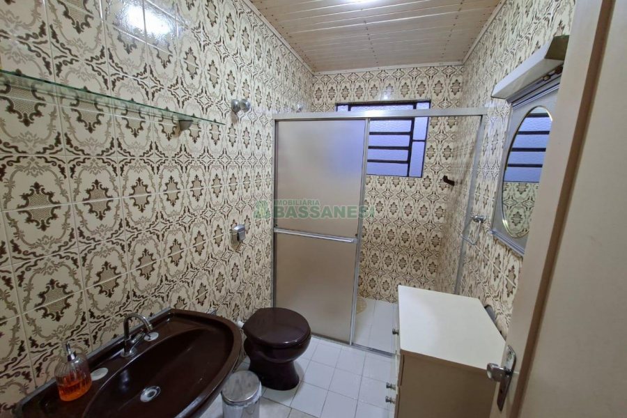 Casa com 148m², 3 dormitórios, 2 vagas, no bairro Cristo Redentor em Caxias do Sul para Alugar