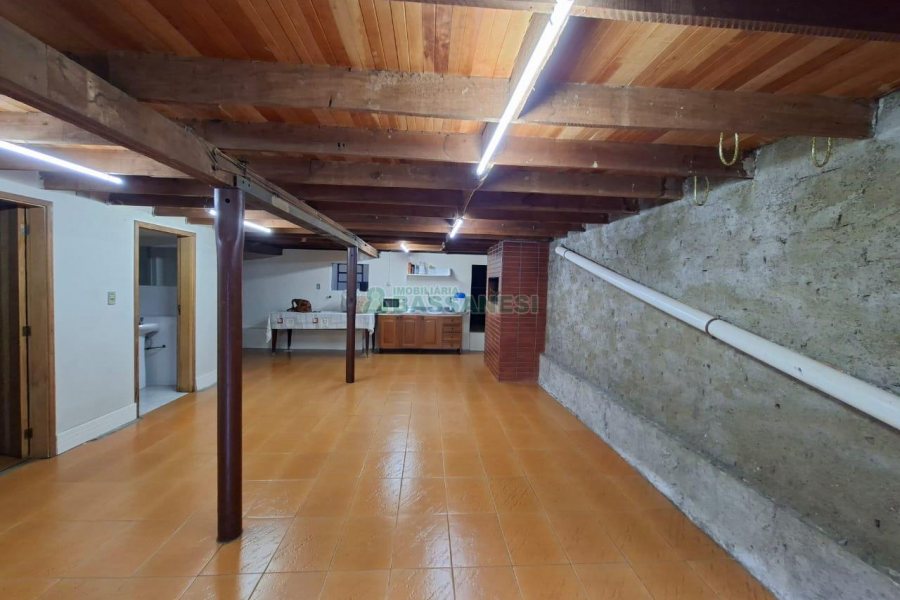 Casa com 148m², 3 dormitórios, 2 vagas, no bairro Cristo Redentor em Caxias do Sul para Alugar