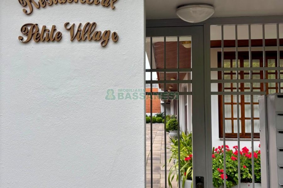 Sobrado com 157m², 3 dormitórios, 2 vagas, no bairro Jardim América em Caxias do Sul para Comprar