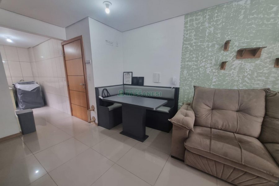 Apto Mobiliado com 62m², 1 dormitório, 1 vaga, no bairro Vinhedos em Caxias do Sul para Alugar