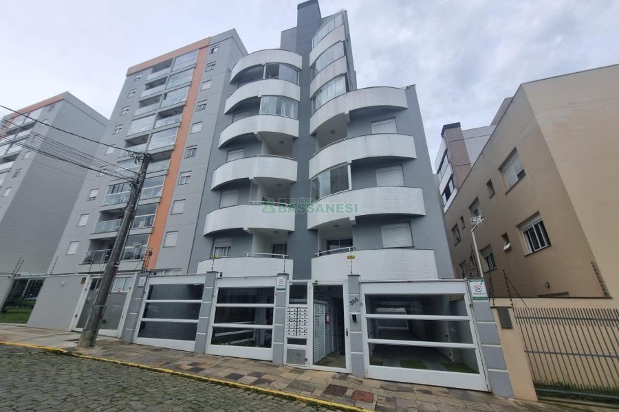 Apto Mobiliado com 62m², 1 dormitório, 1 vaga, no bairro Vinhedos em Caxias do Sul para Alugar