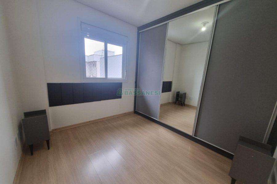 Apto Mobiliado com 62m², 1 dormitório, 1 vaga, no bairro Vinhedos em Caxias do Sul para Alugar