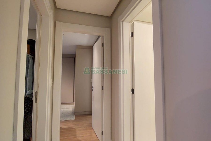 Apto Mobiliado com 86m², 2 dormitórios, 2 vagas, no bairro Panazzolo em Caxias do Sul para Alugar