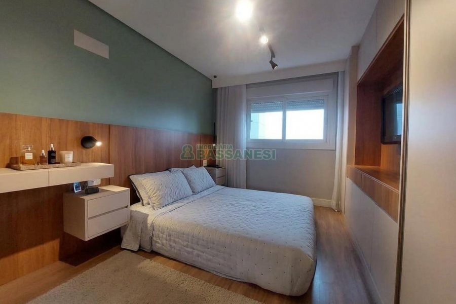 Apto Mobiliado com 86m², 2 dormitórios, 2 vagas, no bairro Panazzolo em Caxias do Sul para Alugar