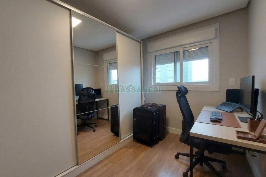 Apto Mobiliado com 86m², 2 dormitórios, 2 vagas, no bairro Panazzolo em Caxias do Sul para Alugar