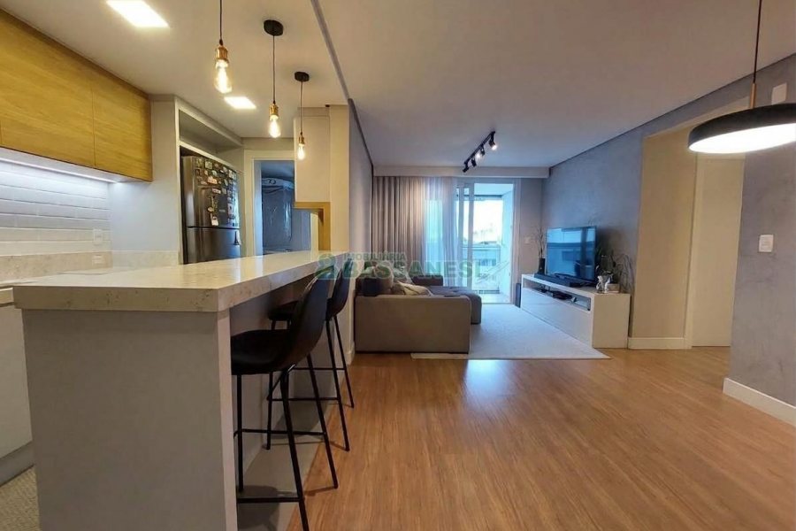 Apto Mobiliado com 86m², 2 dormitórios, 2 vagas, no bairro Panazzolo em Caxias do Sul para Alugar
