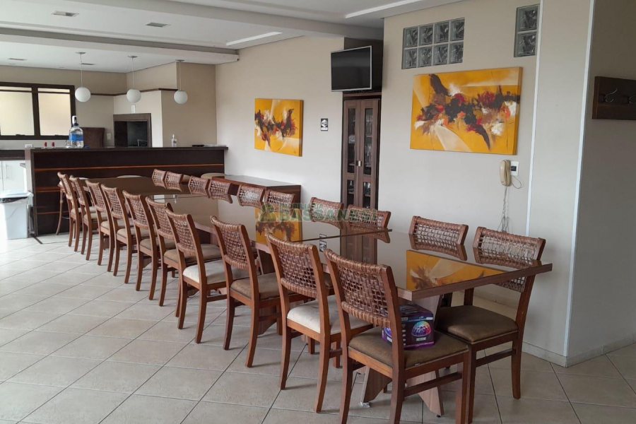 Apto Mobiliado com 99m², 2 dormitórios, 2 vagas, no bairro Pio X em Caxias do Sul para Alugar
