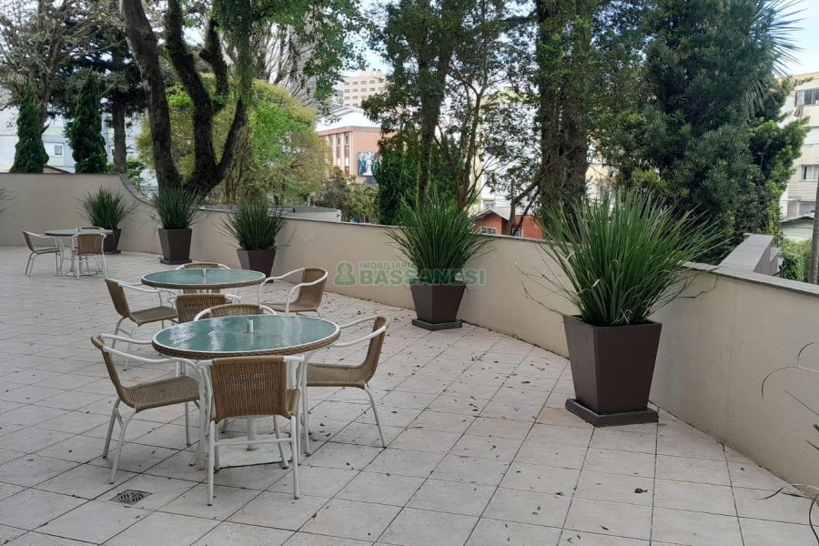 Apto Mobiliado com 99m², 2 dormitórios, 2 vagas, no bairro Pio X em Caxias do Sul para Alugar