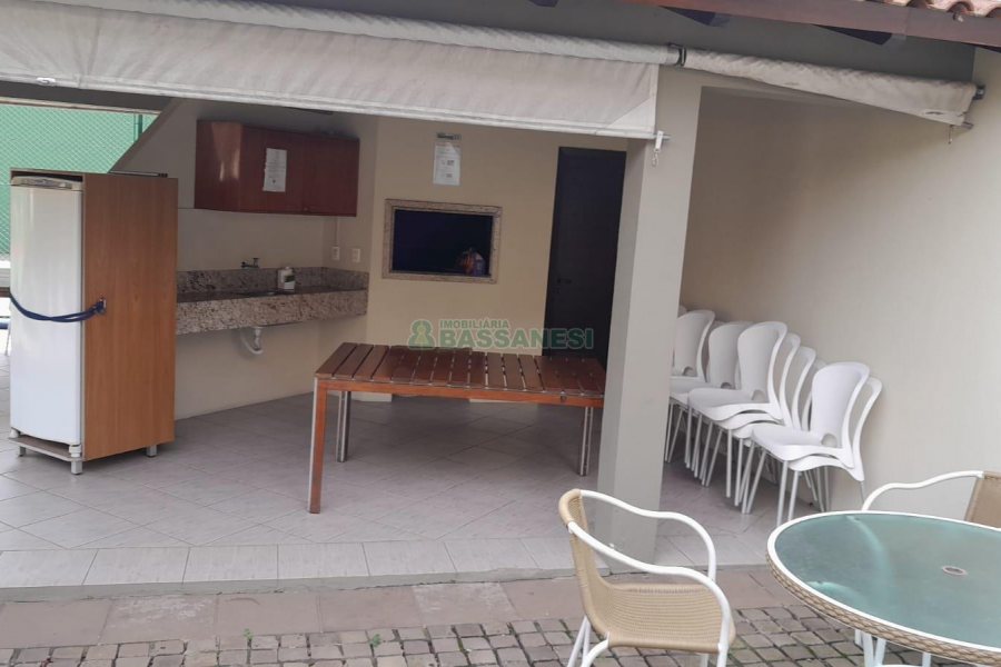 Apto Mobiliado com 99m², 2 dormitórios, 2 vagas, no bairro Pio X em Caxias do Sul para Alugar