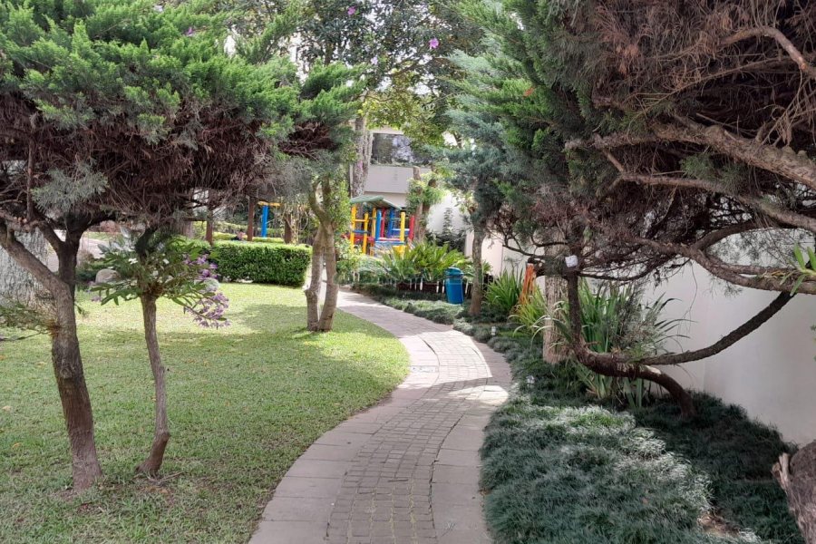 Apto Mobiliado com 99m², 2 dormitórios, 2 vagas, no bairro Pio X em Caxias do Sul para Alugar