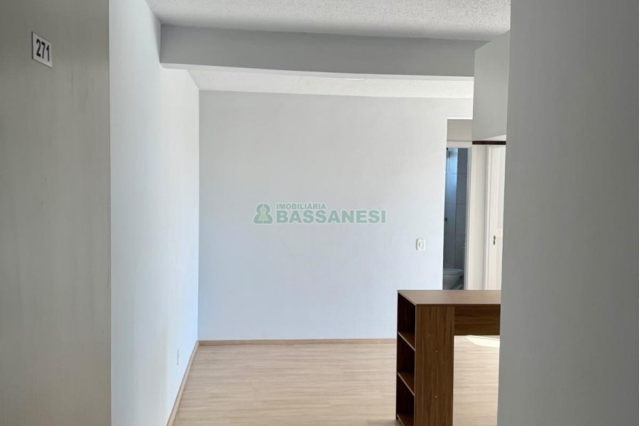 Apartamento com 58m², 2 dormitórios, 1 vaga, no bairro De Lazzer em Caxias do Sul para Alugar