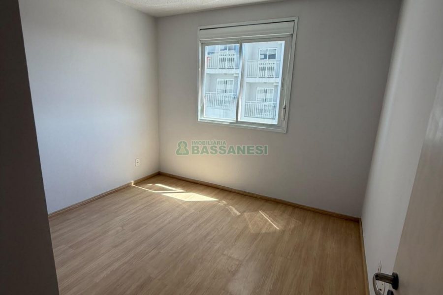Apartamento com 58m², 2 dormitórios, 1 vaga, no bairro De Lazzer em Caxias do Sul para Alugar