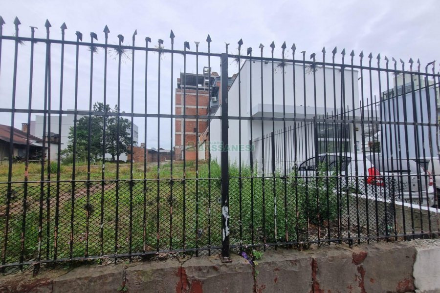 Terreno com 360m², no bairro Centro em Caxias do Sul para Alugar