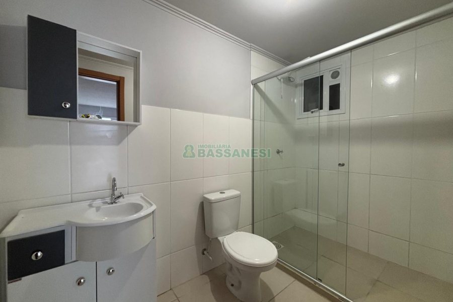 Apartamento com 52m², 2 dormitórios, 1 vaga, no bairro Bela Vista em Caxias do Sul para Alugar