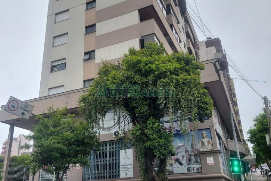 Apto Mobiliado com 46m², 1 dormitório, 1 vaga, no bairro Centro em Caxias do Sul para Alugar