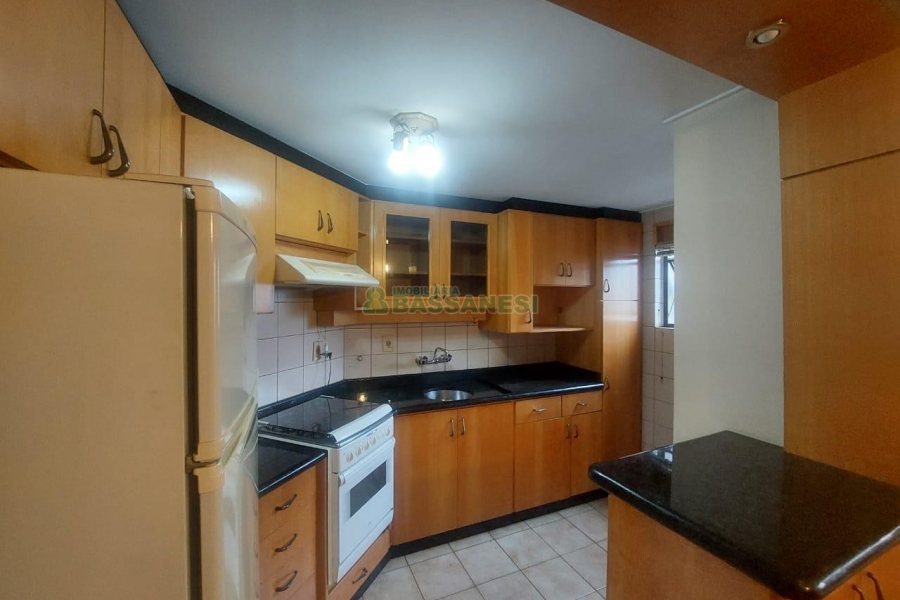 Apto Mobiliado com 46m², 1 dormitório, 1 vaga, no bairro Centro em Caxias do Sul para Alugar