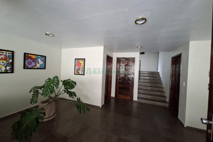 Apto Mobiliado com 159m², 3 dormitórios, 3 vagas, no bairro Exposição em Caxias do Sul para Alugar