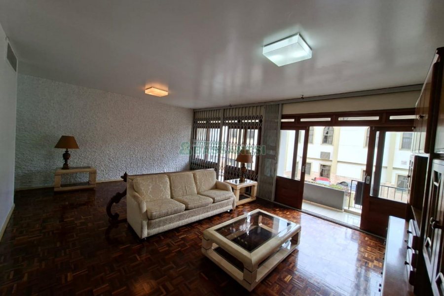 Apto Mobiliado com 159m², 3 dormitórios, 3 vagas, no bairro Exposição em Caxias do Sul para Alugar