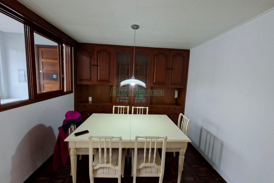 Apto Mobiliado com 159m², 3 dormitórios, 3 vagas, no bairro Exposição em Caxias do Sul para Alugar