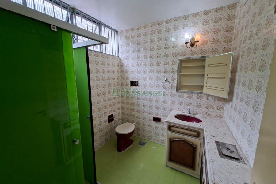 Apto Mobiliado com 159m², 3 dormitórios, 3 vagas, no bairro Exposição em Caxias do Sul para Alugar