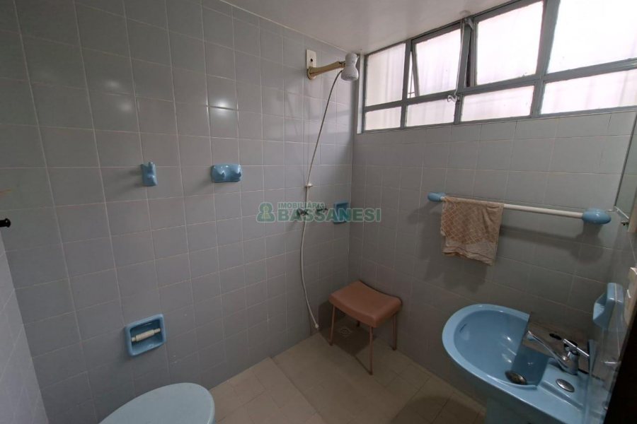 Apto Mobiliado com 159m², 3 dormitórios, 3 vagas, no bairro Exposição em Caxias do Sul para Alugar