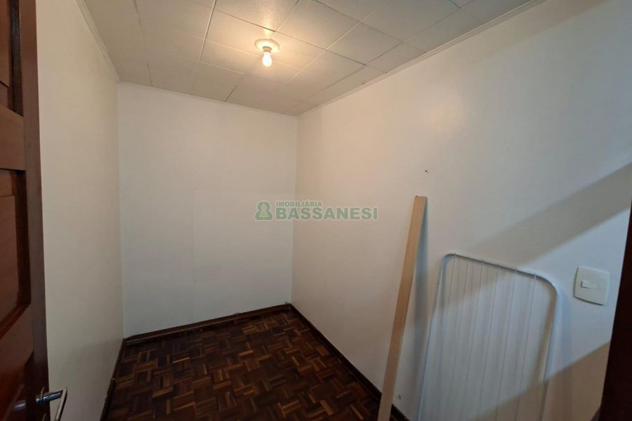 Apto Mobiliado com 159m², 3 dormitórios, 3 vagas, no bairro Exposição em Caxias do Sul para Alugar