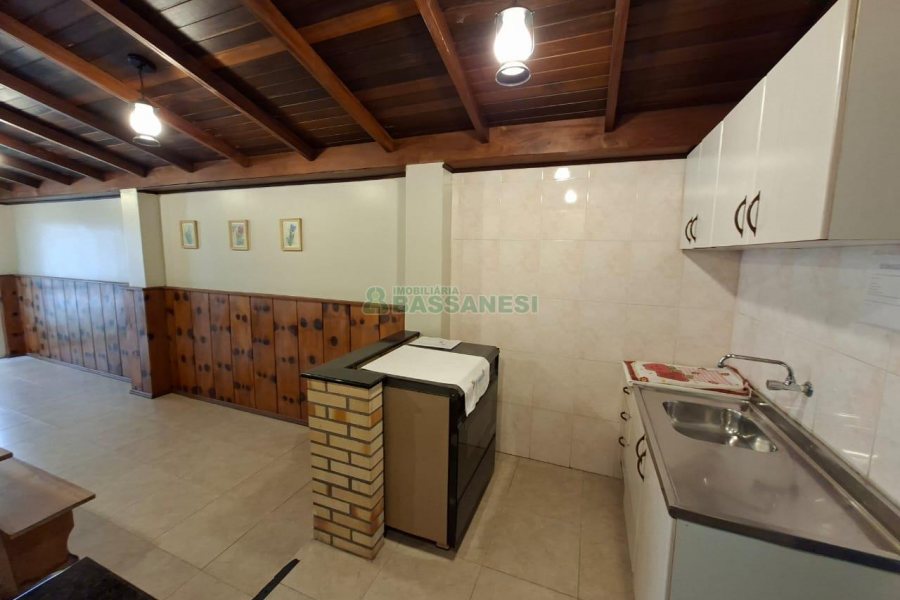 Apto Mobiliado com 159m², 3 dormitórios, 3 vagas, no bairro Exposição em Caxias do Sul para Alugar