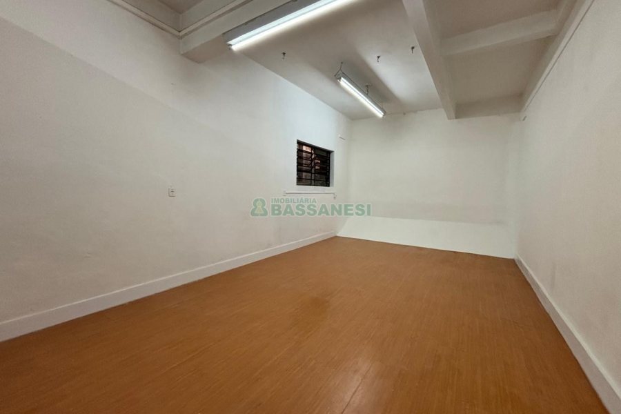 Loja com 108m², no bairro Centro em Caxias do Sul para Alugar
