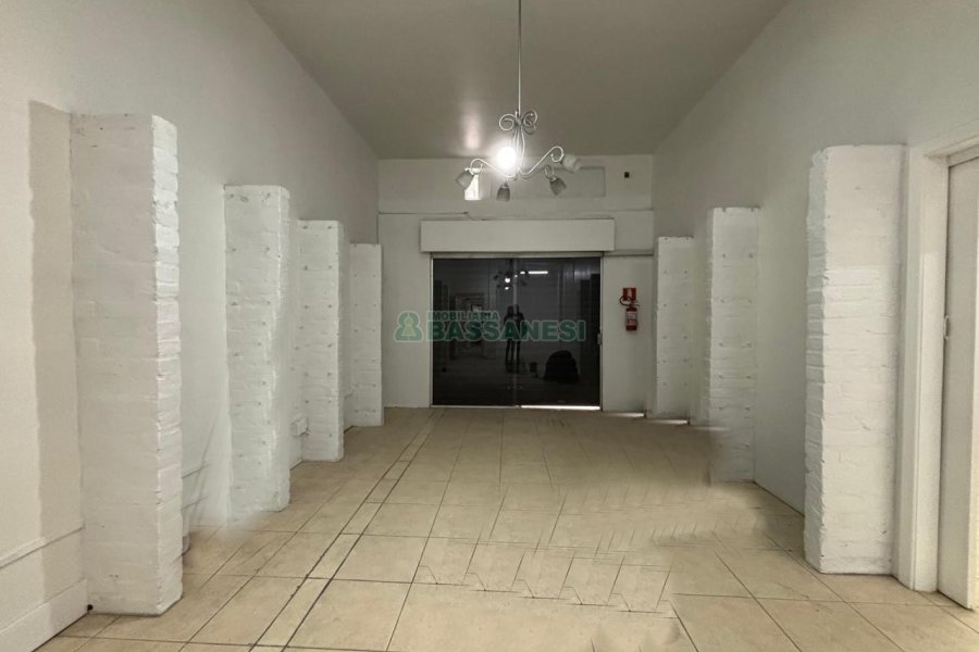 Loja com 54m², no bairro Centro em Caxias do Sul para Alugar