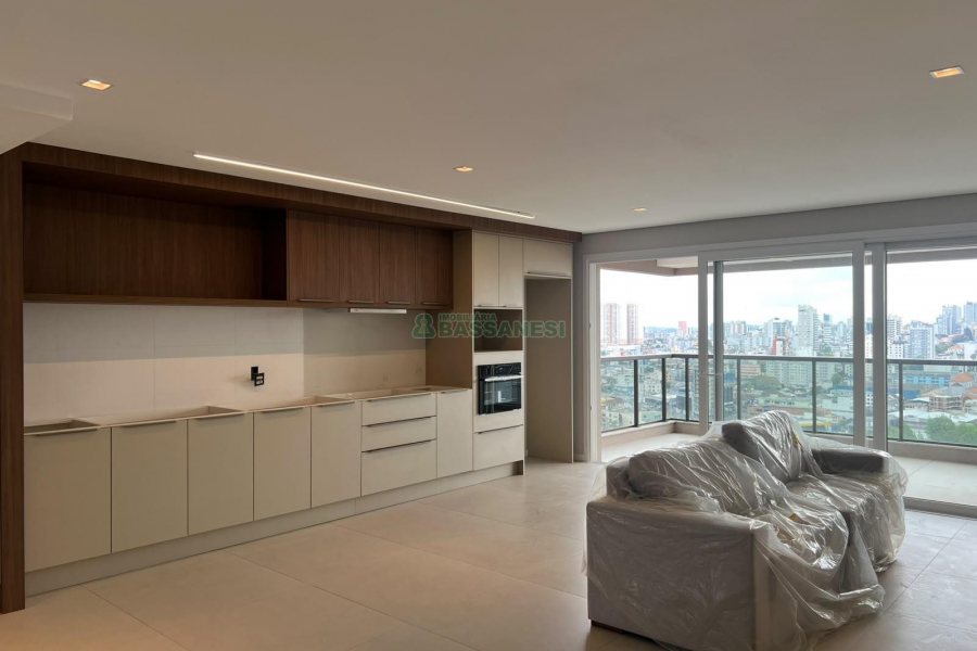 Apto Mobiliado com 129m², 3 dormitórios, no bairro Petrópolis em Caxias do Sul para Alugar