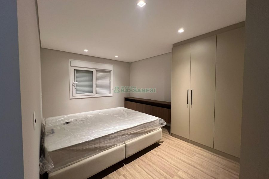 Apto Mobiliado com 129m², 3 dormitórios, no bairro Petrópolis em Caxias do Sul para Alugar