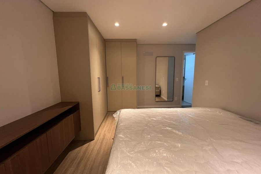 Apto Mobiliado com 129m², 3 dormitórios, no bairro Petrópolis em Caxias do Sul para Alugar