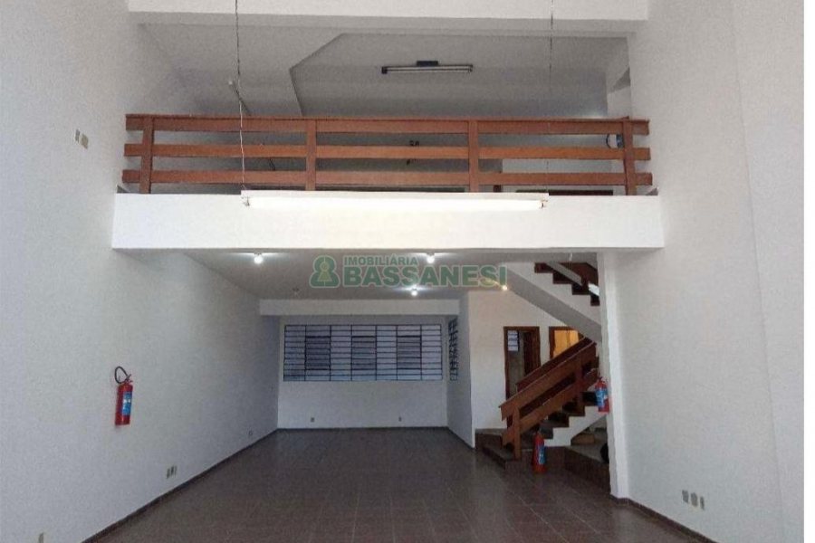 Loja com 247m², no bairro Centro em Caxias do Sul para Alugar