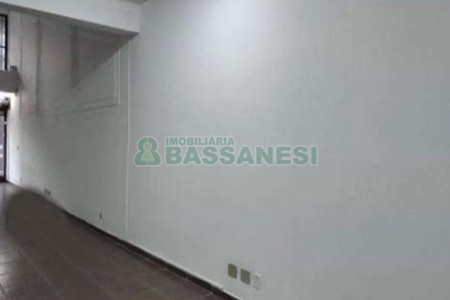 Loja com 247m², no bairro Centro em Caxias do Sul para Alugar