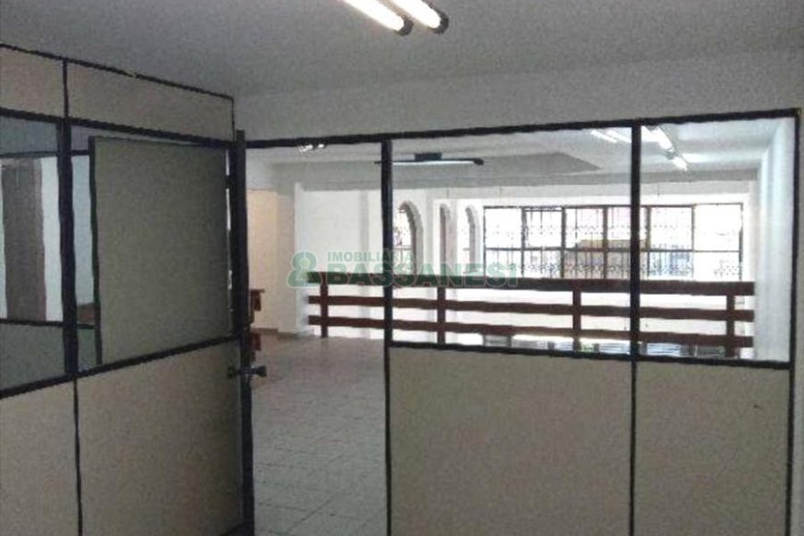 Loja com 247m², no bairro Centro em Caxias do Sul para Alugar