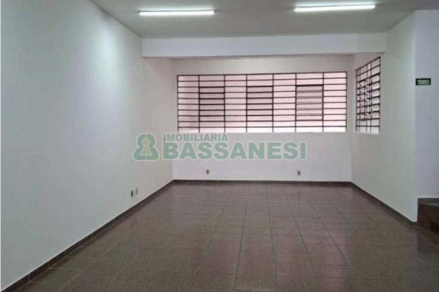 Loja com 247m², no bairro Centro em Caxias do Sul para Alugar
