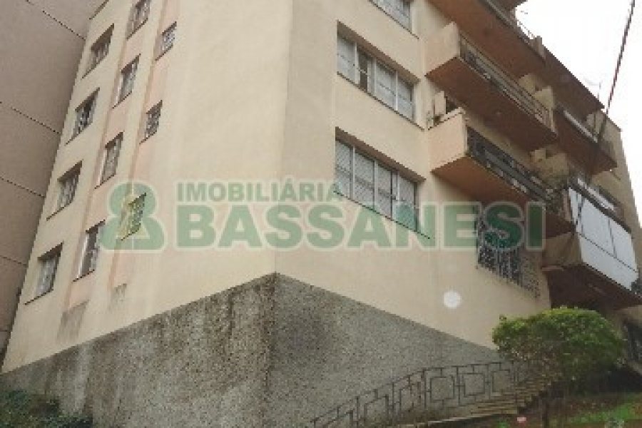 Apartamento com 46m², 1 dormitório, no bairro Centro em Caxias do Sul para Alugar