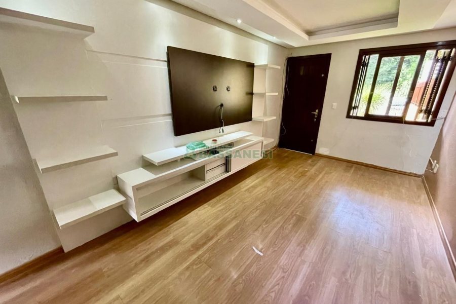 Sobrado com 121m², 3 dormitórios, 2 vagas, no bairro Ana Rech em Caxias do Sul para Alugar