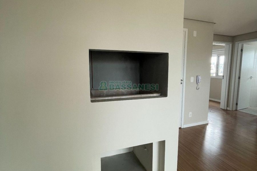 Apartamento com 58m², 2 dormitórios, 1 vaga, no bairro Rio Branco em Caxias do Sul para Comprar