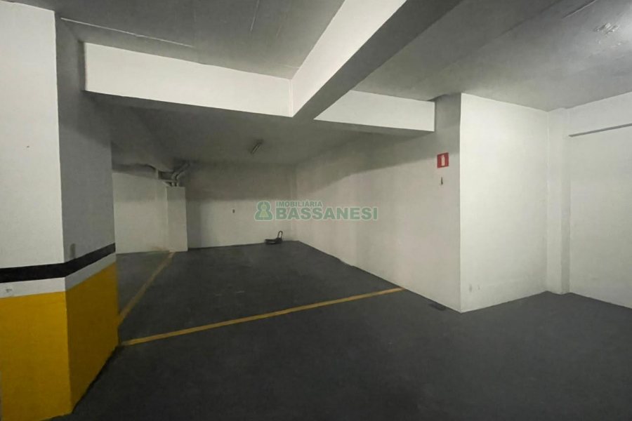 Apartamento com 322m², 3 dormitórios, 4 vagas, no bairro Madureira em Caxias do Sul para Comprar