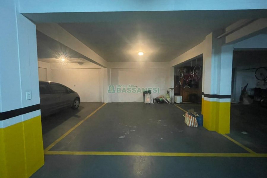 Apartamento com 322m², 3 dormitórios, 4 vagas, no bairro Madureira em Caxias do Sul para Comprar