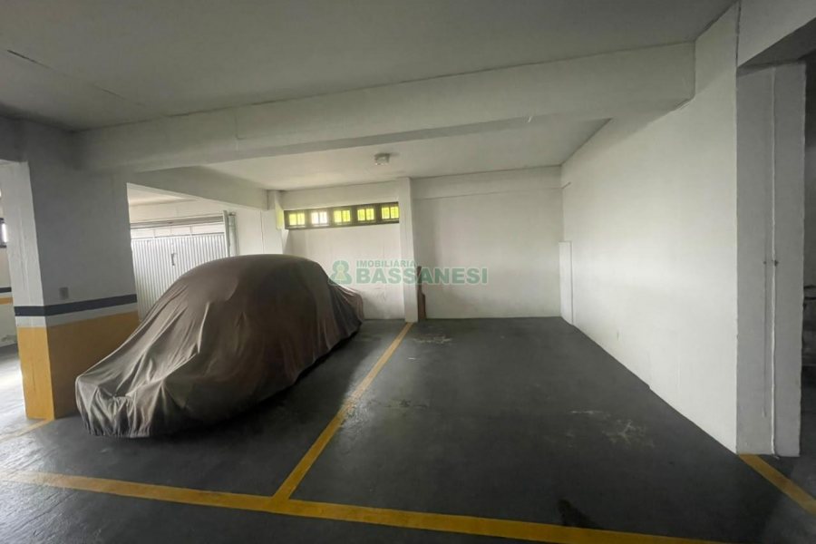 Apartamento com 322m², 3 dormitórios, 4 vagas, no bairro Madureira em Caxias do Sul para Comprar
