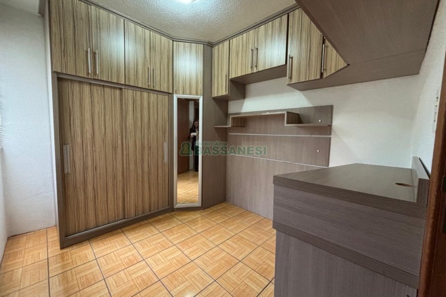 Apartamento com 52m², 2 dormitórios, 1 vaga, no bairro De Zorzi em Caxias do Sul para Alugar