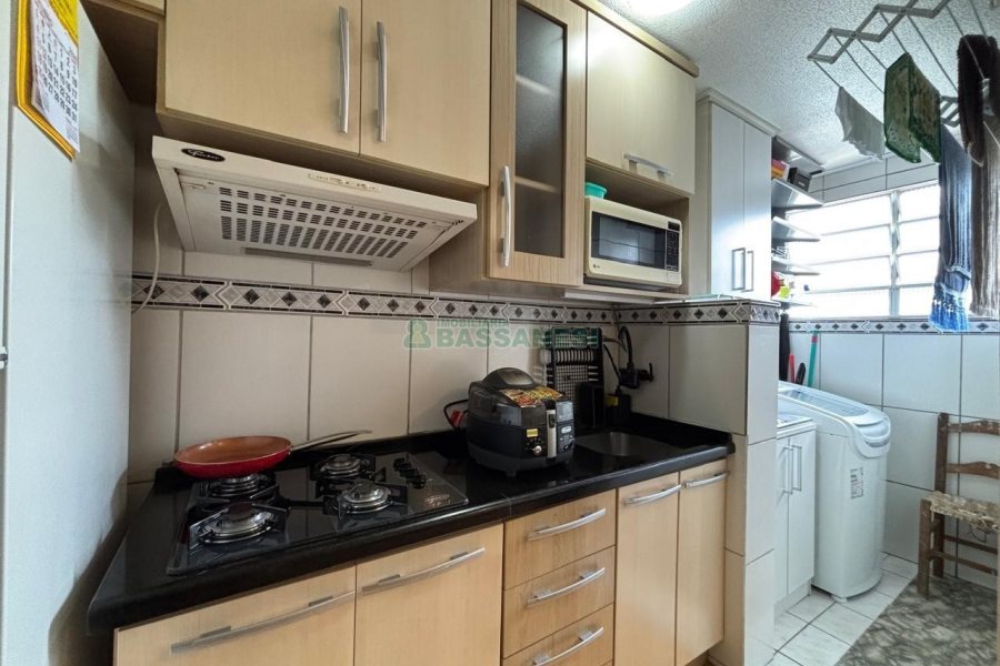 Apartamento com 52m², 2 dormitórios, 1 vaga, no bairro De Zorzi em Caxias do Sul para Alugar